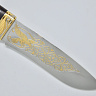 Нож охотничий Александр II Н6 (ЭИ-107 Златоустовская гравюра на клинке, дуб, резная фурнитура - латунь с напылением желтым металлом) 4